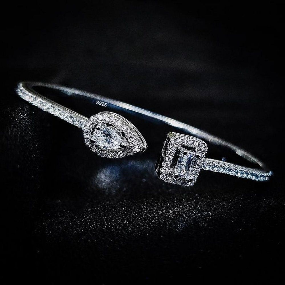 Beautiful Iced Out Ladies Bangle - Picture 4 of 4